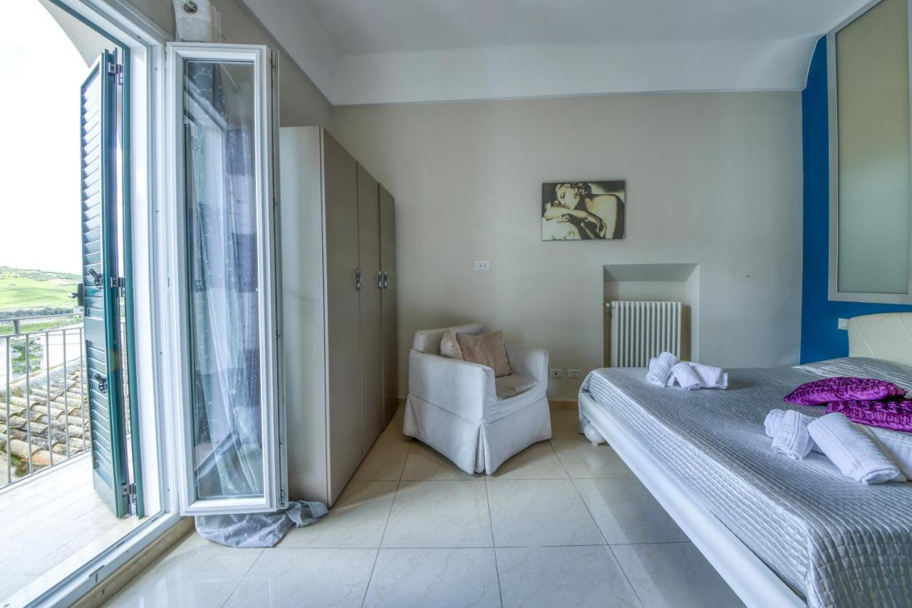 La Cattedrale Apartments&Suite - Affitti Brevi Italia グラヴィーナ・イン・プーリア エクステリア 写真