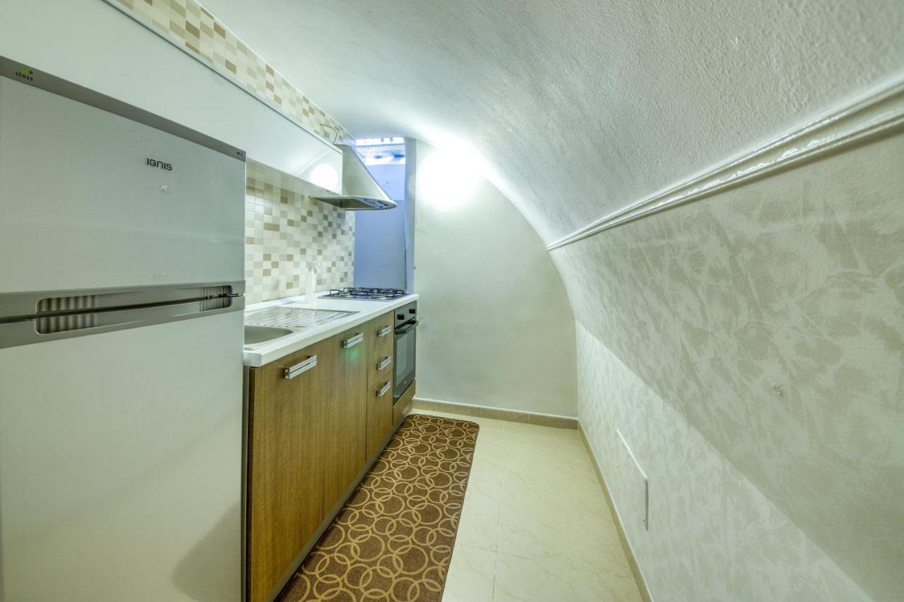 La Cattedrale Apartments&Suite - Affitti Brevi Italia グラヴィーナ・イン・プーリア エクステリア 写真